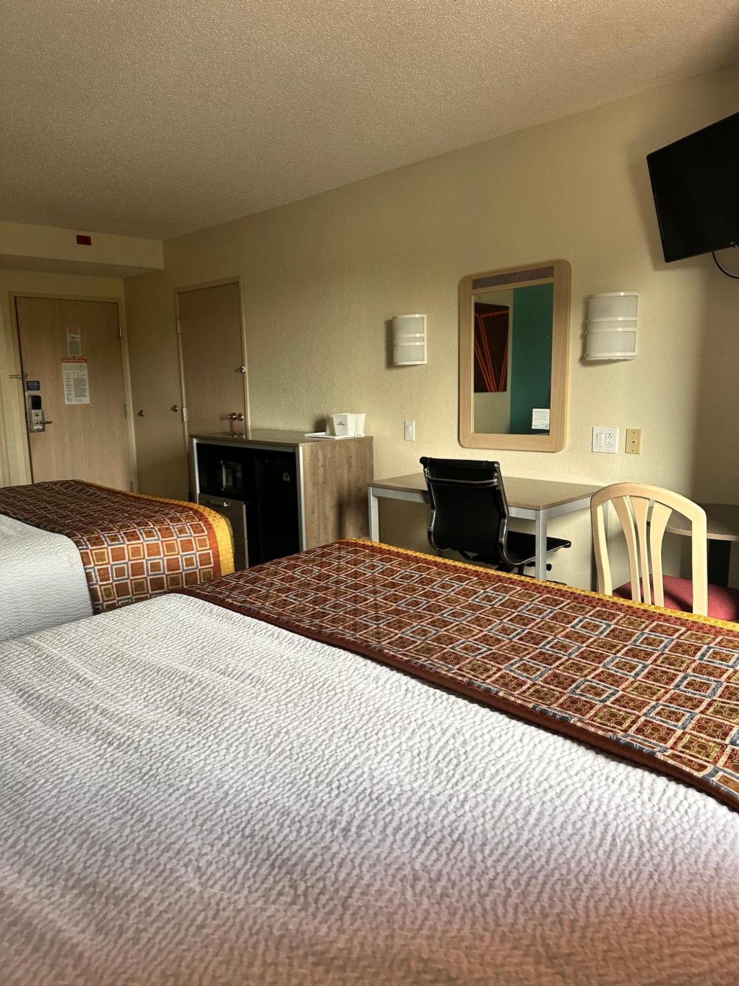 Howard Johnson By Wyndham Clarksville Tennessee Exterior foto